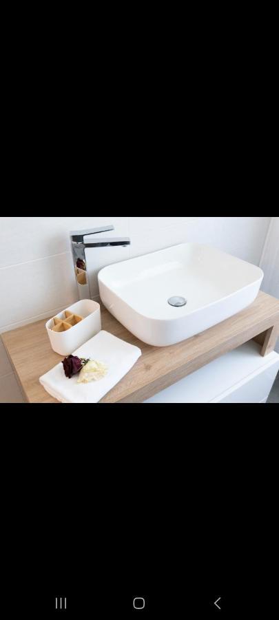 Apartment Angy Mira Luaran gambar